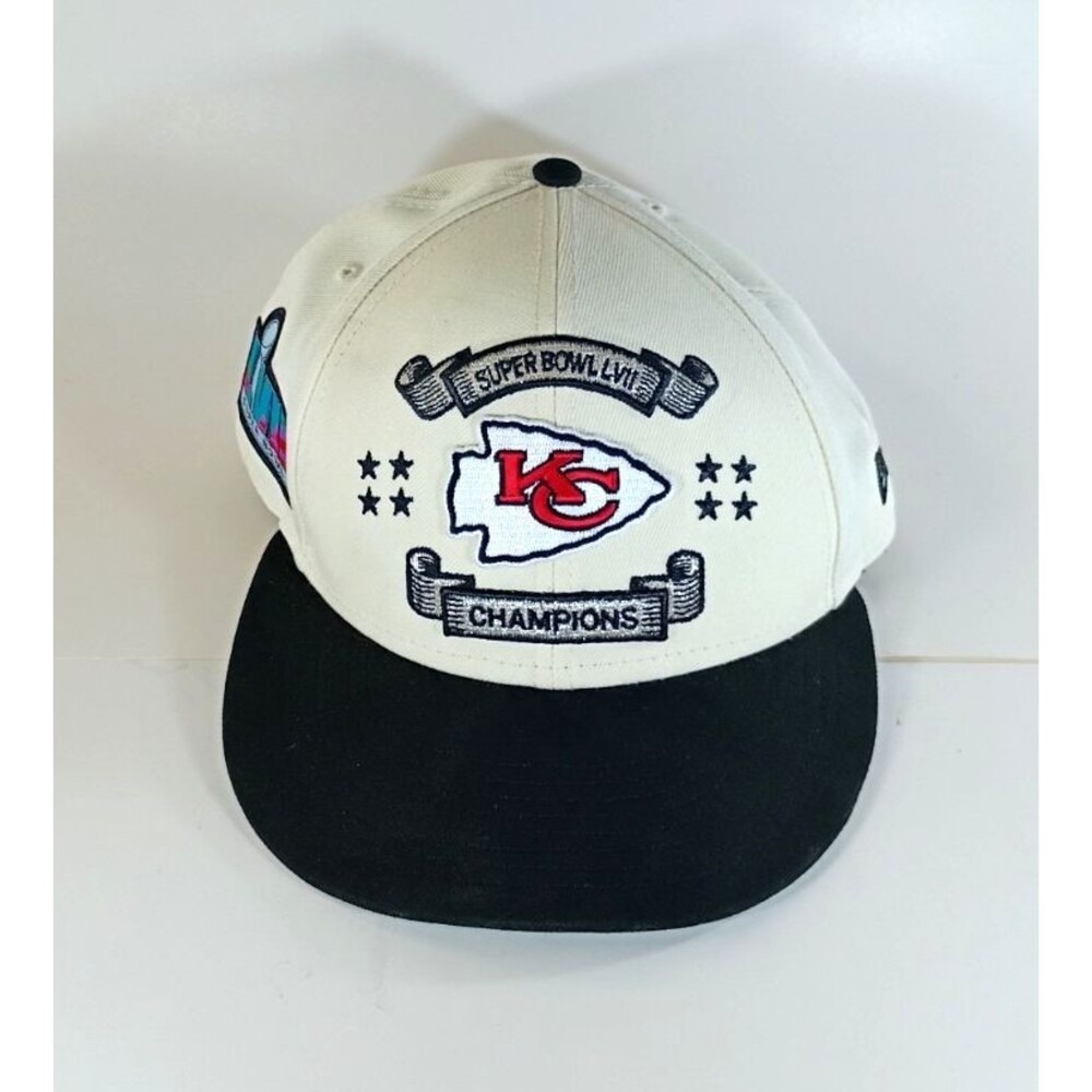 New Era 9FIFTY KC Chiefs Super Bowl LVII Champions Locker Room Snapback Hat